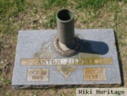 Anton Zientek