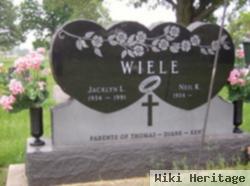 Jacklyn L. Wiele