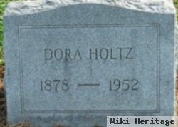 Dora Holtz