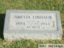 Amelia Lindaur