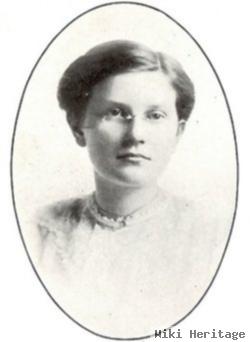 Elsa M Heerdt Terril