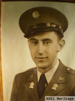 Sgt Lloyd S Breidenstine