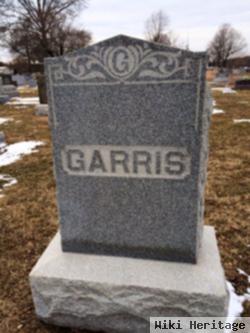 Joseph W Garris