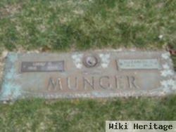 Leroy C Munger