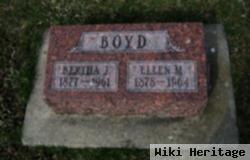 Bertha J Boyd