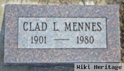 Clad Leonard Mennes