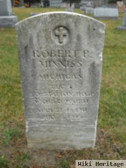 Robert P Minniss