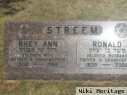 Rhey Ann Streem