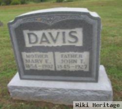 Mary E Davis