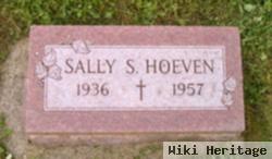 Sally S Hoeven