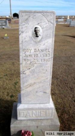 Roy Daniel