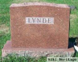 Gladys Thomas Lynde