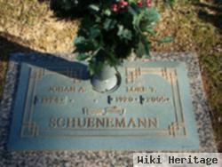 Lore T. Schuenemann