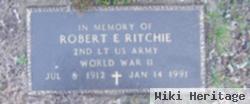 Lieut Robert E Ritchie