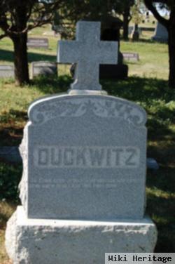 Ernest G Duckwitz