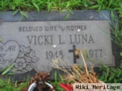 Vicki L Luna