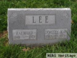 Raymond Lee