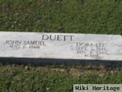 Dora Lee Duett