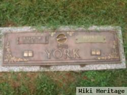 Ralph W "buck" York