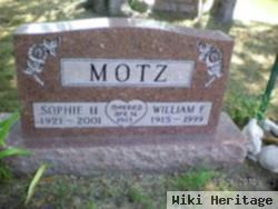 Sophie H Motz