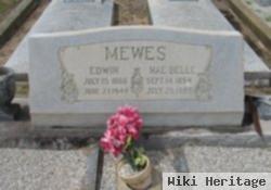 Mae Belle Mewes