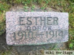 Esther Dorow