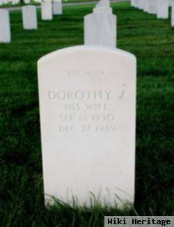 Dorothy J Stark