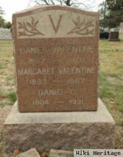 Daniel C Valentine