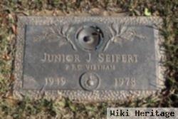 Junior J. Seifert