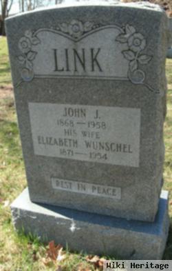 Elizabeth Wunschel Link