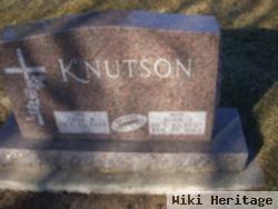 Joan J Knutson