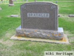 Iver Lester Bratager, Jr