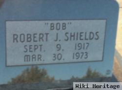 Robert Jackson "bob" Shields