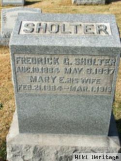 Mary E Sholter