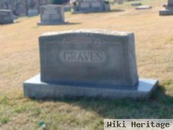 Leah Estes Graves