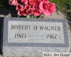 Robert D Wagner