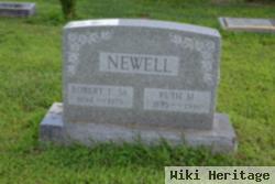 Robert T Newell, Sr