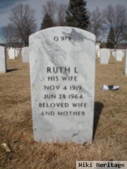 Ruth L Abbott