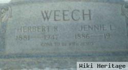 Jennie L Weech