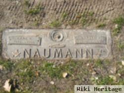 Earl R Naumann