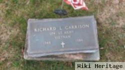 Richard L Garrison