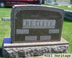 Della Retleff