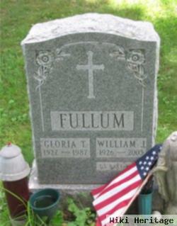 Gloria T Fullum