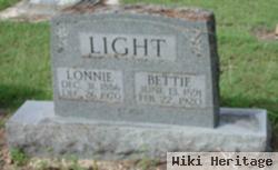 Lonnie Light