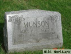 Arvid H Munson