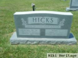 Howard H Hicks, Jr