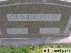 Laura J Homman Gunderson