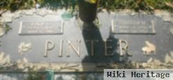 Lukie D. Pinter