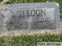 Nellie Vanloon