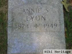 Annie S Lyons